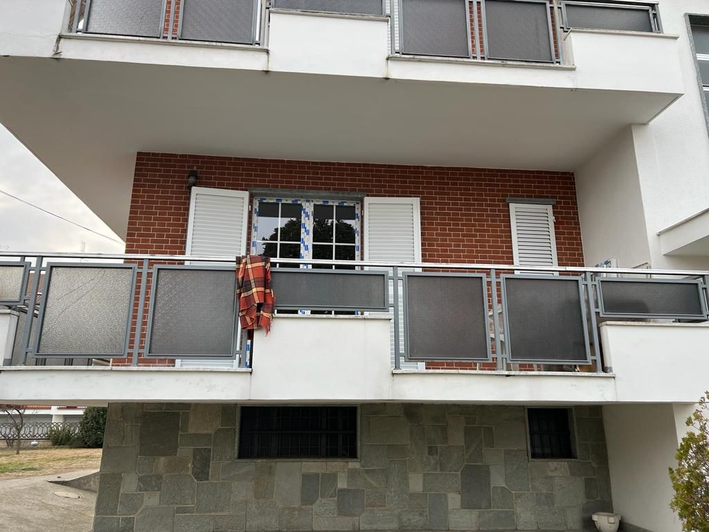 Finestre su balcone