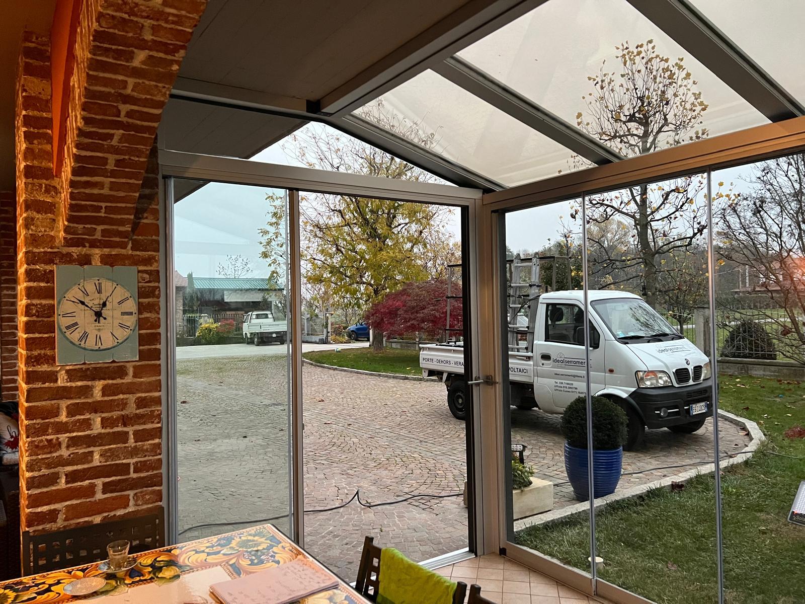 Veranda con giardino d'inverno